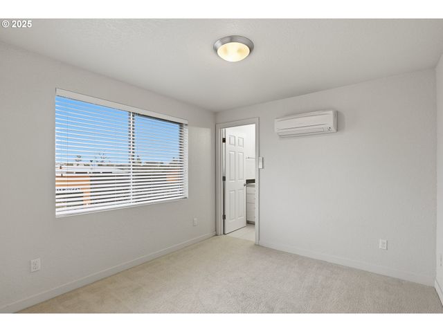 5216 Ne GARFIELD Ave, Portland, OR 97211