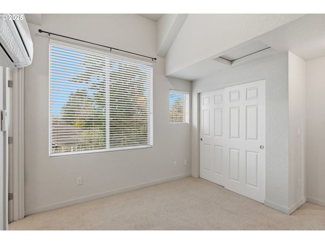 5216 Ne GARFIELD Ave, Portland, OR 97211