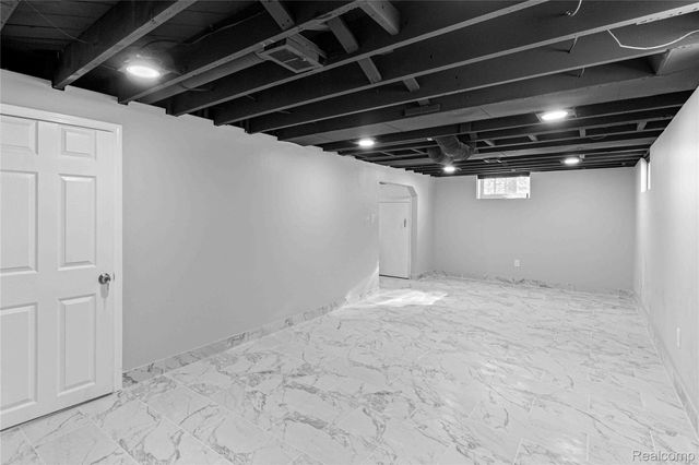 817 Lincoln Avenue, Lincoln Park, MI 48146