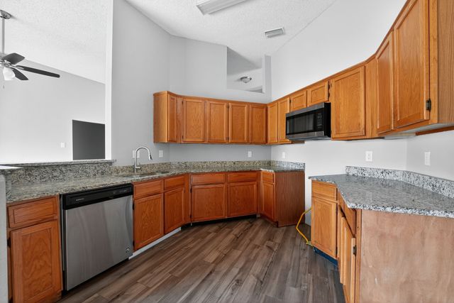 904 Breckenridge Drive, Desoto, TX 75115