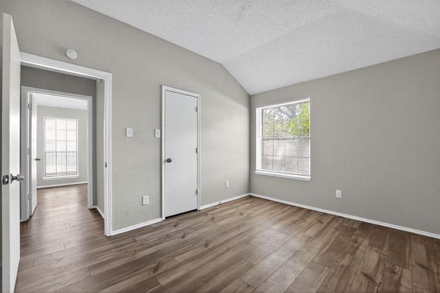 904 Breckenridge Drive, Desoto, TX 75115