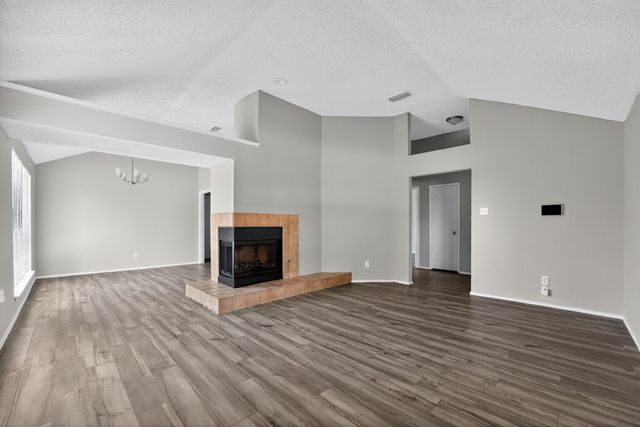 904 Breckenridge Drive, Desoto, TX 75115