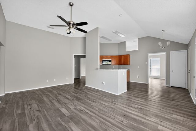 904 Breckenridge Drive, Desoto, TX 75115