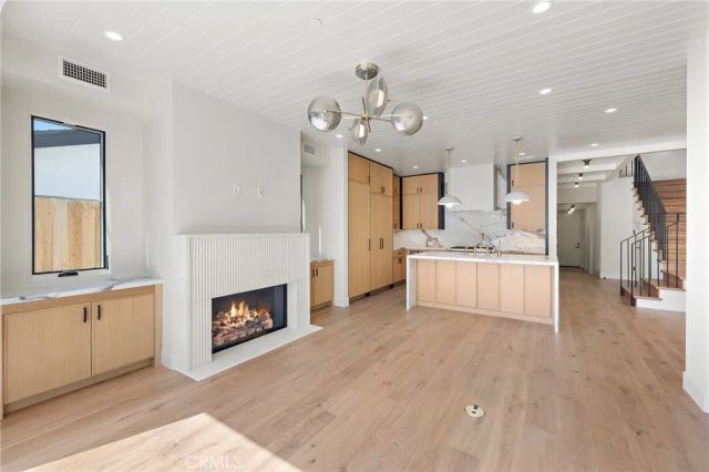715 Poinsettia, Newport Beach, CA 92625