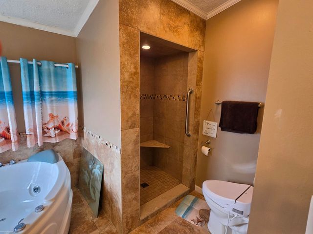48585 Lakeview East Street, Shelby Twp, MI 48317