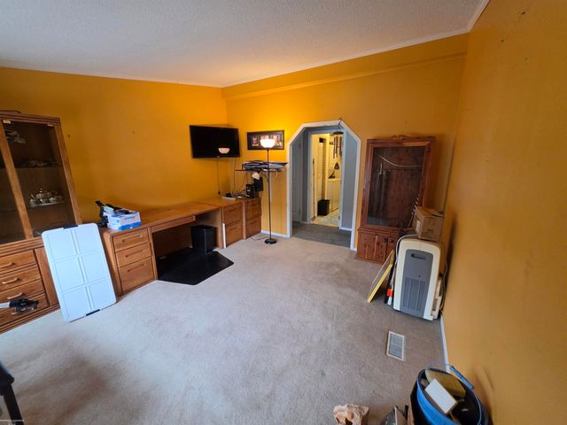 48585 Lakeview East Street, Shelby Twp, MI 48317
