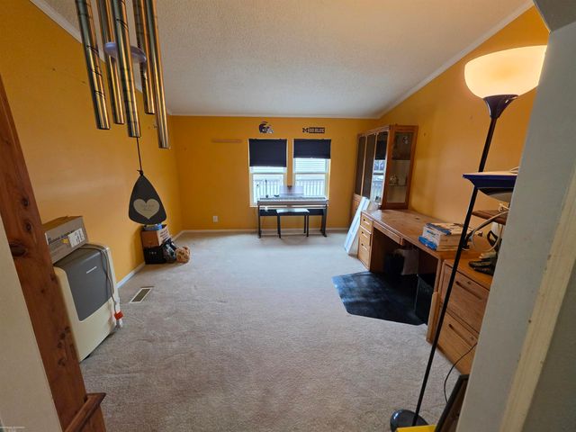 48585 Lakeview East Street, Shelby Twp, MI 48317