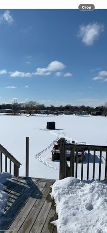 48585 Lakeview East Street, Shelby Twp, MI 48317