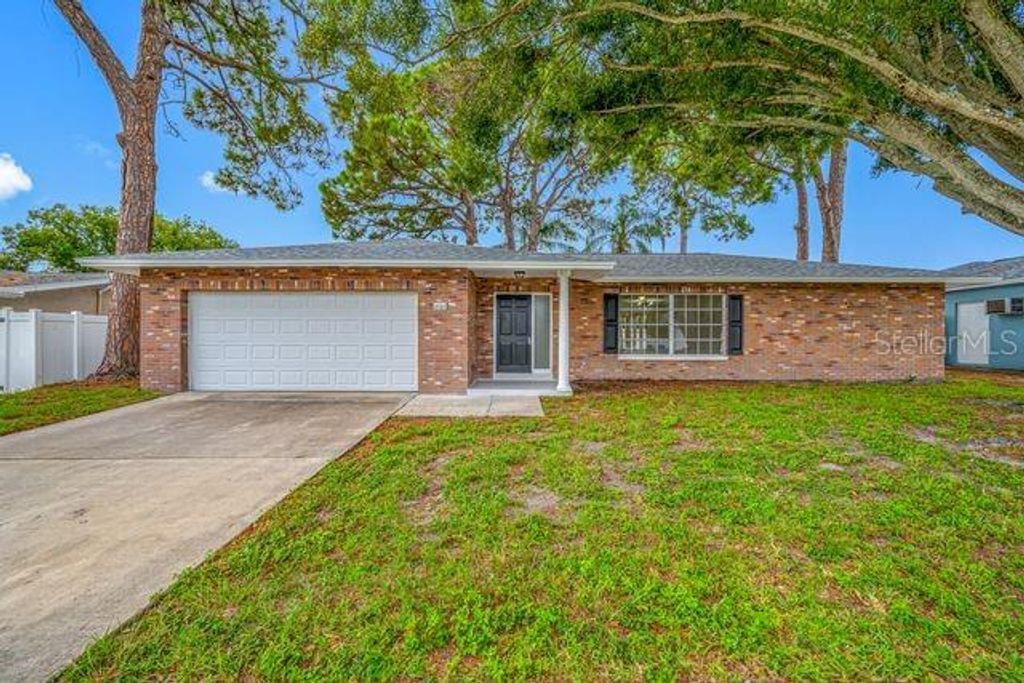 11016 129TH AVE, Largo, FL 33778