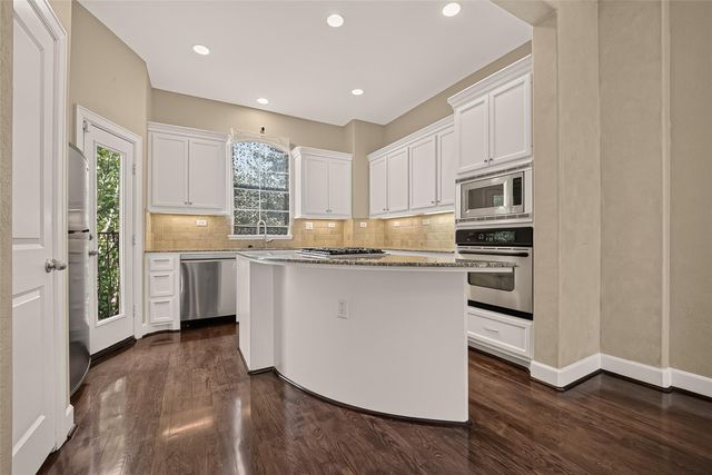546 Bomar Street, Houston, TX 77006