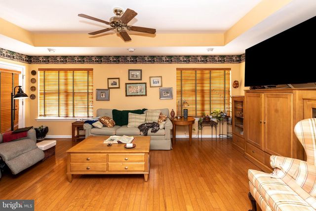 11 IVY HILL RD, Lakewood, NJ 08701