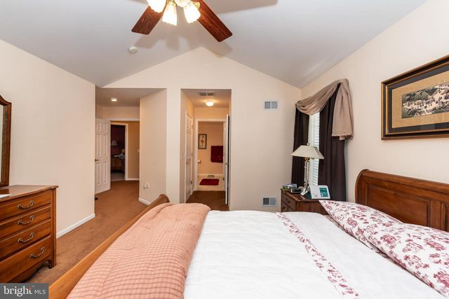 11 IVY HILL RD, Lakewood, NJ 08701