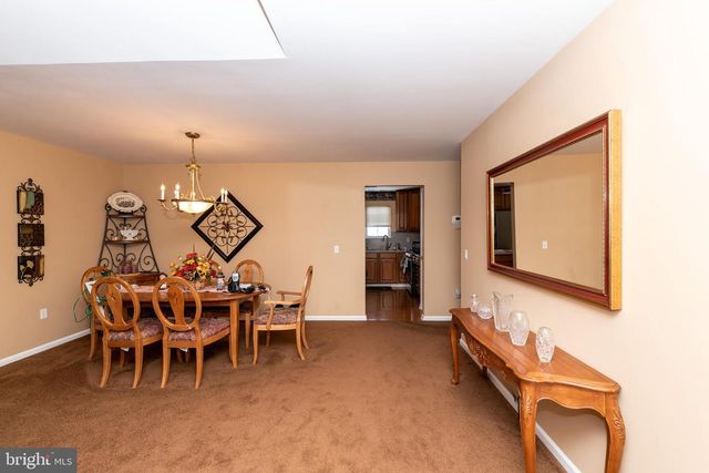 11 IVY HILL RD, Lakewood, NJ 08701