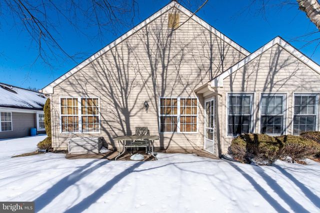 11 IVY HILL RD, Lakewood, NJ 08701