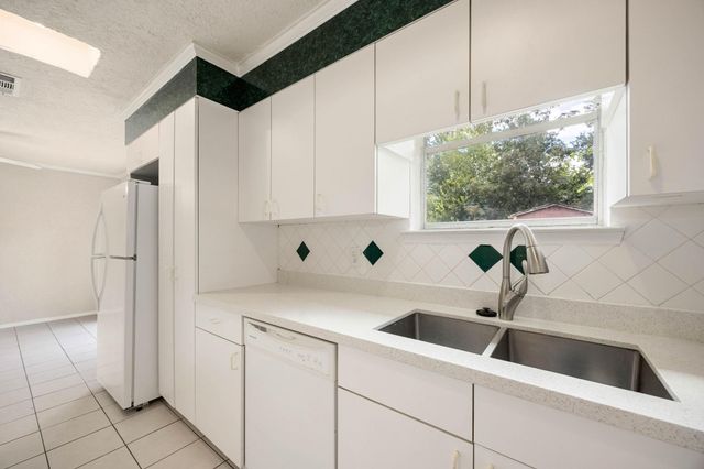 1134 Canterdale Street, Houston, TX 77047