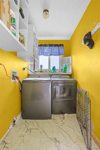 514 Chapel Cross Drive, Florissant, MO 63031