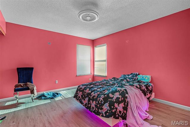 514 Chapel Cross Drive, Florissant, MO 63031