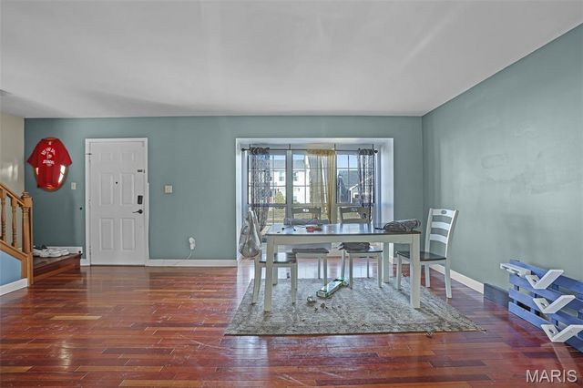 514 Chapel Cross Drive, Florissant, MO 63031