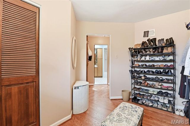 6 Lake Pembroke Drive, Ferguson, MO 63135