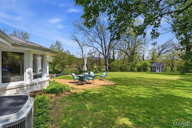 6 Lake Pembroke Drive, Ferguson, MO 63135