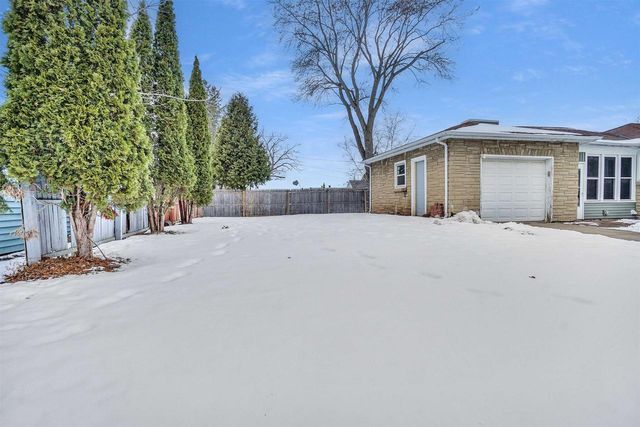 358 LLOYD STREET, Fond Du Lac, WI 54935