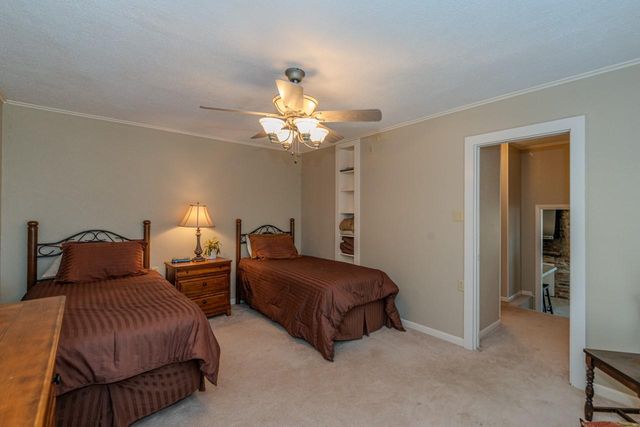 893 Lakeshore Drive, Brookeland, TX 75931