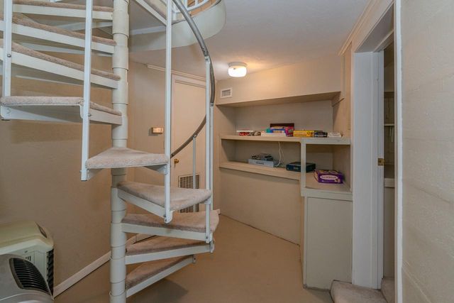 893 Lakeshore Drive, Brookeland, TX 75931