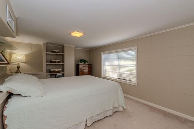 893 Lakeshore Drive, Brookeland, TX 75931