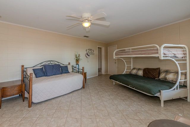 893 Lakeshore Drive, Brookeland, TX 75931