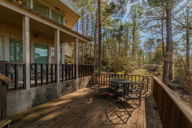 893 Lakeshore Drive, Brookeland, TX 75931