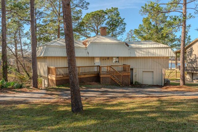 893 Lakeshore Drive, Brookeland, TX 75931
