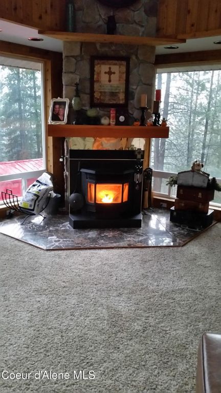 483 Paradise LN, Pinehurst, ID 83850 photo 9