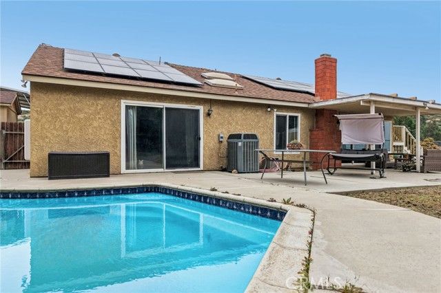 7339 Lakeside, Jurupa Valley, CA 92509