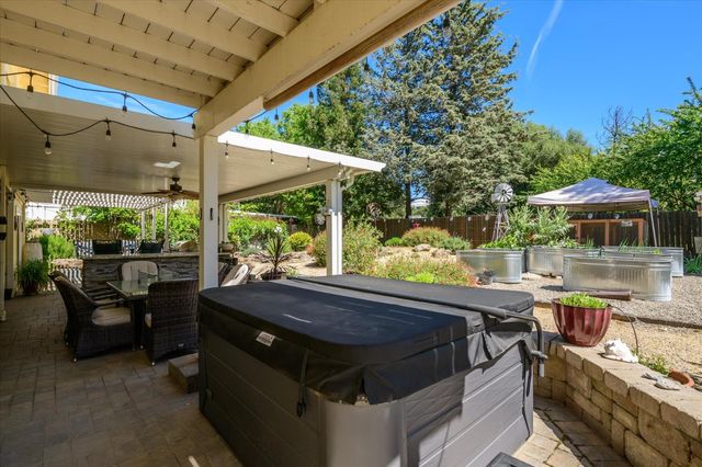 6530 Marva Ln, Placerville, CA 95667