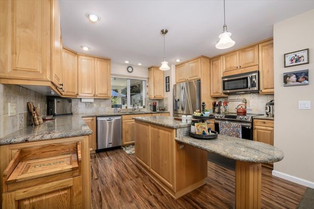 6530 Marva Ln, Placerville, CA 95667