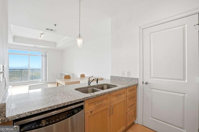 325 E Paces Ferry Road NE 1606, Atlanta, GA 30305