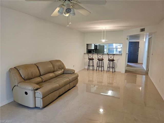 15020 Arbor Lakes DR W 101, North Fort Myers, FL 33917