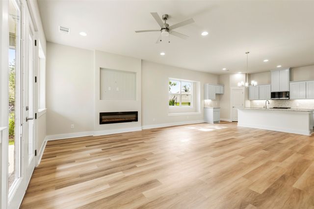 710 E Mcgee Street, Sherman, TX 75090