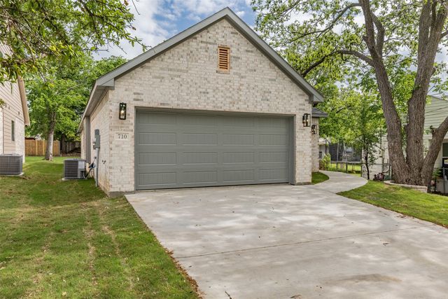 710 E Mcgee Street, Sherman, TX 75090