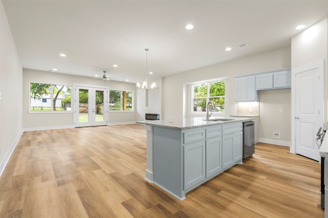 710 E Mcgee Street, Sherman, TX 75090