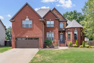 3722 Windmill Drive, Clarksville, TN 37040