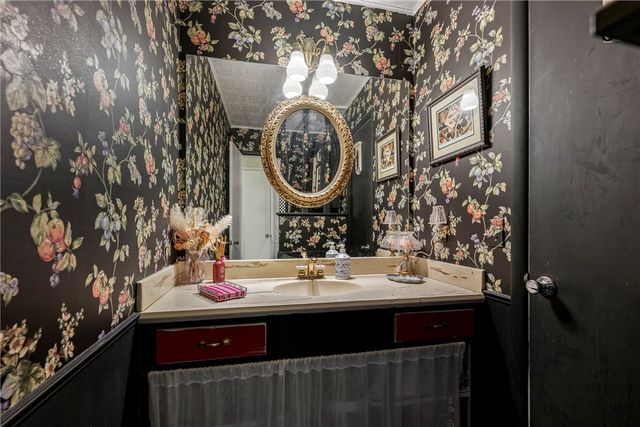 1 Puckett Road, Rogers, AR 72756