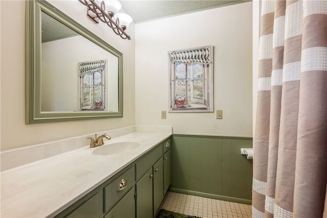 1 Puckett Road, Rogers, AR 72756