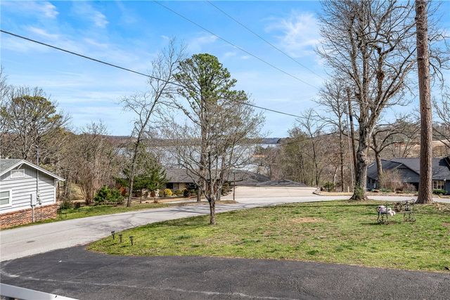 1 Puckett Road, Rogers, AR 72756