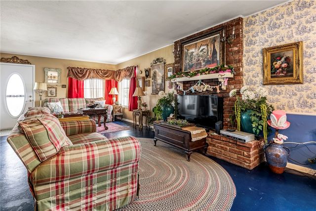 1 Puckett Road, Rogers, AR 72756