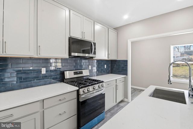 514 MAIDEN CHOICE LN, Catonsville, MD 21228