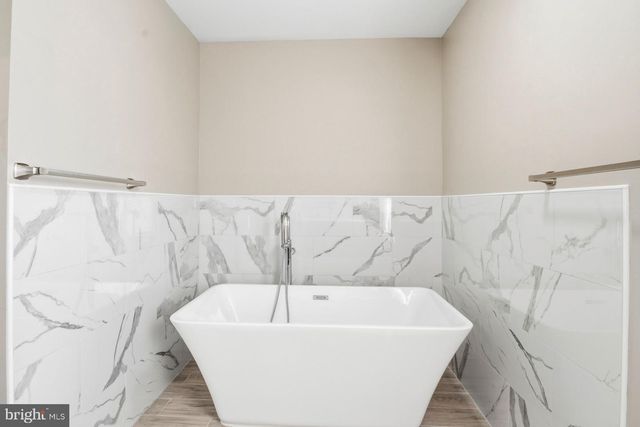 514 MAIDEN CHOICE LN, Catonsville, MD 21228