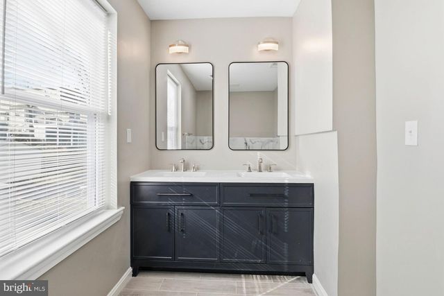 514 MAIDEN CHOICE LN, Catonsville, MD 21228