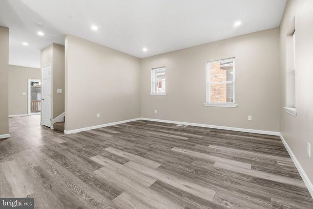 514 MAIDEN CHOICE LN, Catonsville, MD 21228