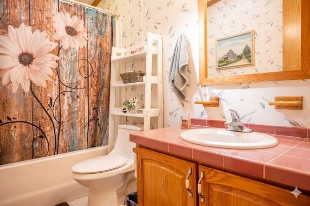 W5484 25th Street, Necedah, WI 54646